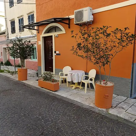 Savvas&katia's Luxury Apartament Mantouki